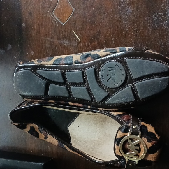 Michael Kors shoes - Picture 3 of 3